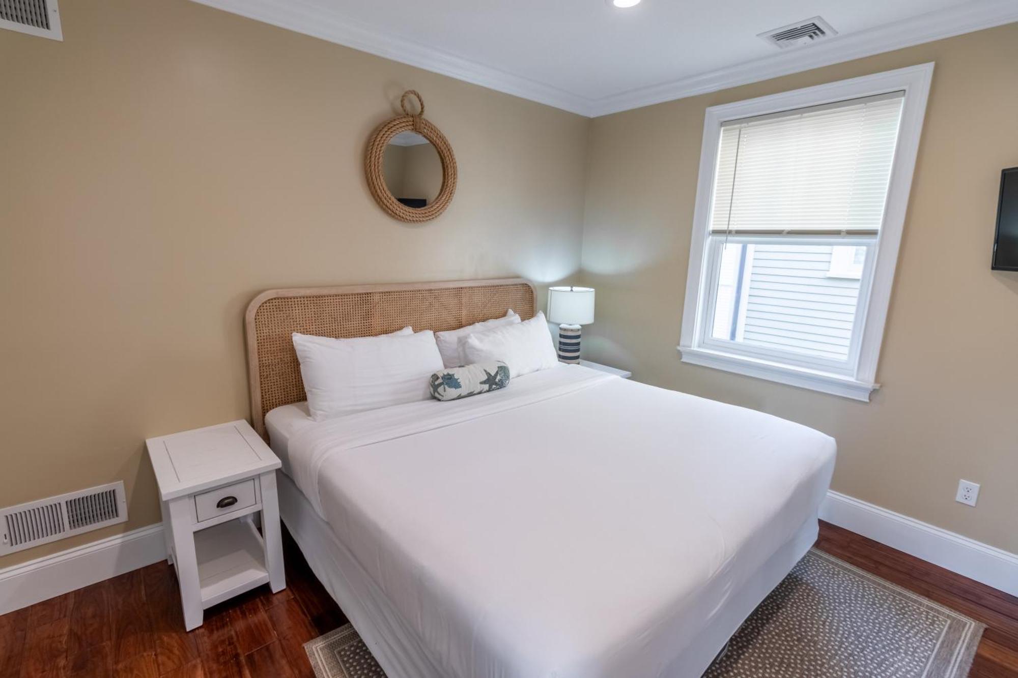 דירות The Newport Lofts - 546 Thames Street מראה חיצוני תמונה