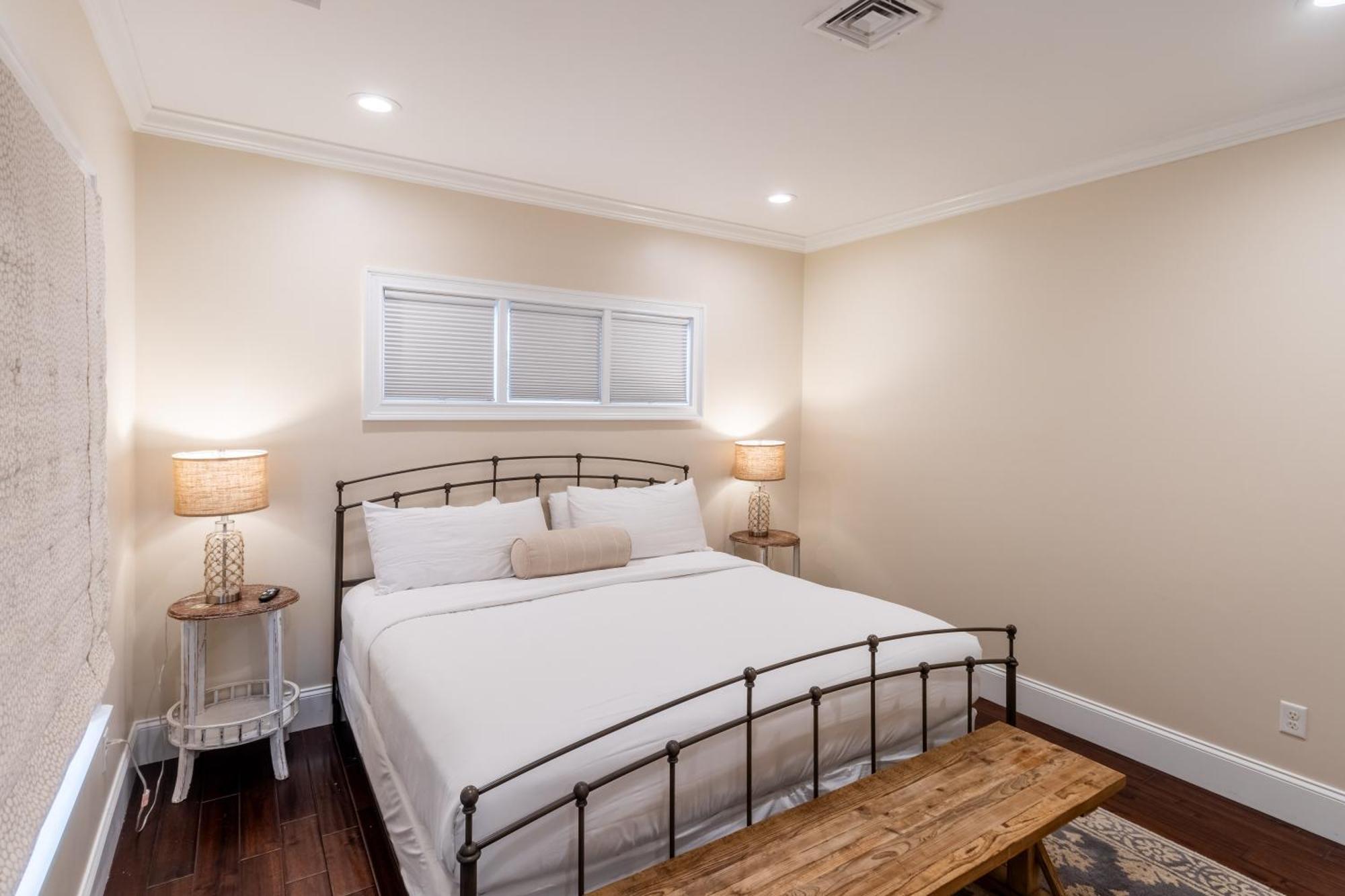 דירות The Newport Lofts - 546 Thames Street מראה חיצוני תמונה